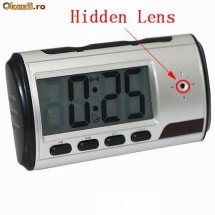 VAND CEAS DE MASA CU CAMERA SPION SI ACTIVARE LA MISCARE foto