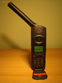 TELEFON   PRIN SATELIT   IRIDIUM   MOTOROLA foto