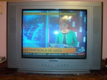 Televizor color GRUNDIG GMM1100,cu tub THOMSON. Culori vii, conectica buna, telecomanda originala. IMPECABIL! foto