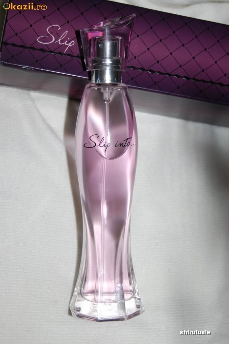 Apa de Toaleta Slip Into Avon 50 ml foto mare