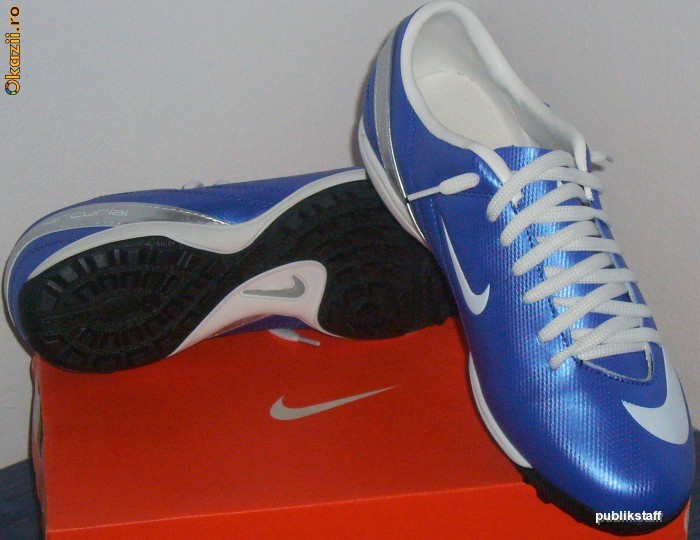 Adidasi Nike Mercurial Blue foto mare