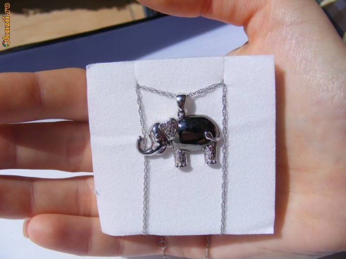 Lantisor + Pandant unicat elefant din aur alb 10k, 3.9g, ornat cu DIAMANTE foto mare