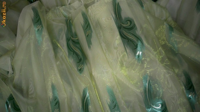 perdea organza cu model  la dimensiunea dorita. foto mare