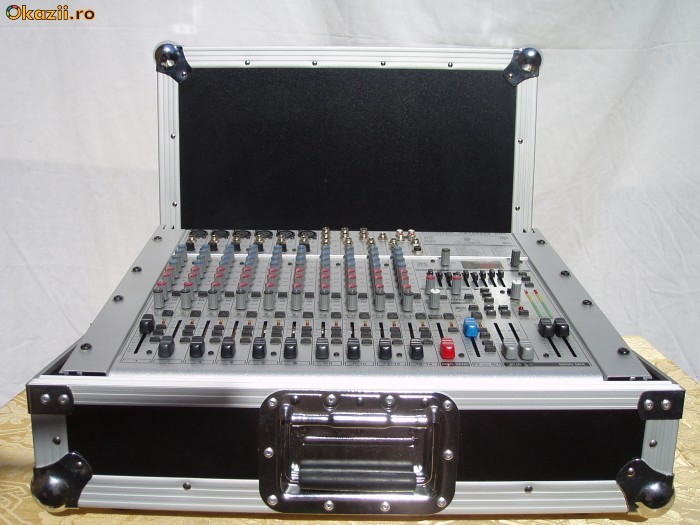 BEHRINGER UB1832FX-PRO foto mare