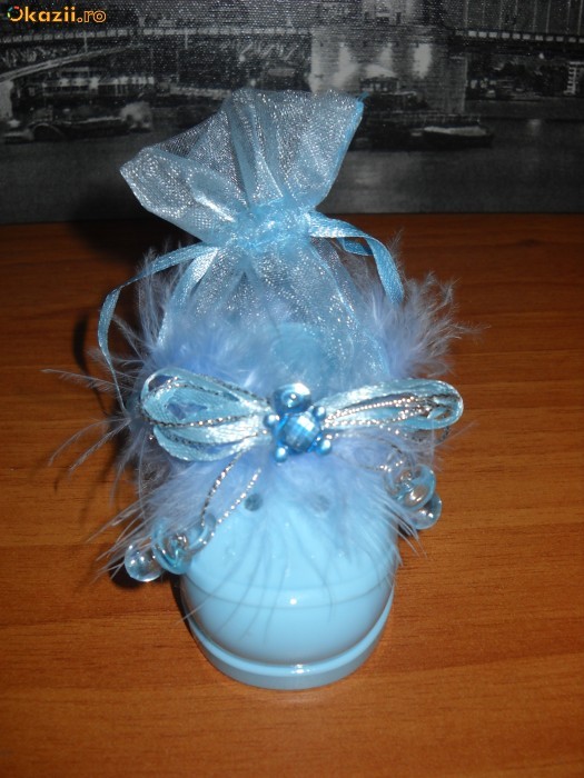 Marturie botez baiat/ baietel/ bebe albastru /blue botosel, pantofior, papucel din plastic cu puf si saculet organza foto mare