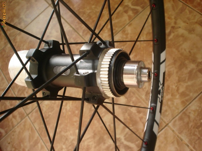 Roata bicicleta janta tubeless roata spate MTB Shimano XT M776 - noua foto mare