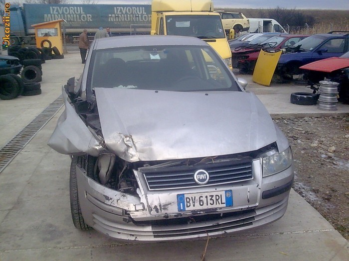 Dezmembrez Fiat Stilo 1.9 JTD, an 2001 foto mare