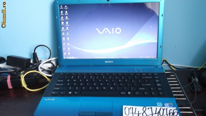 SONY VAIO VPCEA1S1E.Core i3 foto mare