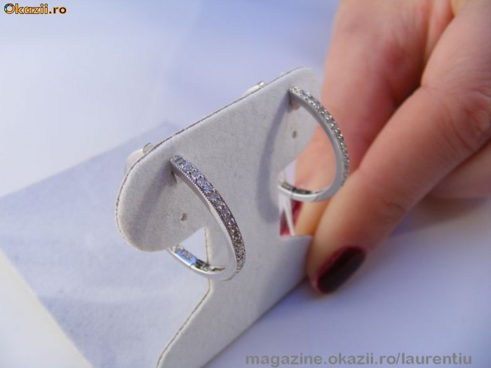 Exceptionali Cercei aur 14K, 4.2g, model HOOP ornati cu 65 BRILIANTE de 1/2 carate !!! foto mare