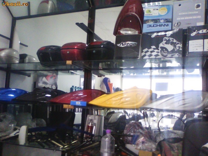 vand piese si accesorii scutere si moto foto mare