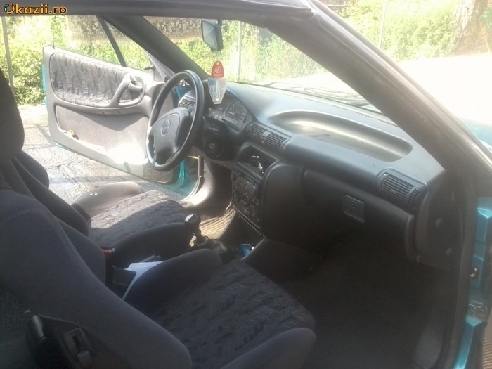 OPEL ASTRA CABRIO foto mare