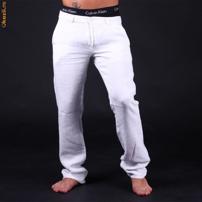 Pantaloni In Barbati foto mare