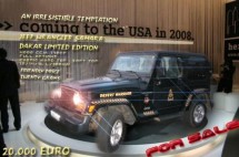 Jeep Wrangler Sahara negru, editie limitata DAKAR foto