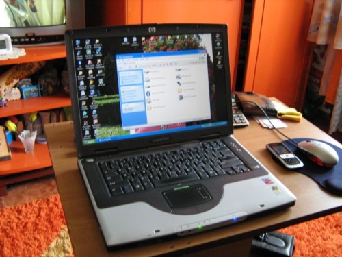 Laptop HP Intel Centrino 1,6 Ghz , 1Gb ram foto mare